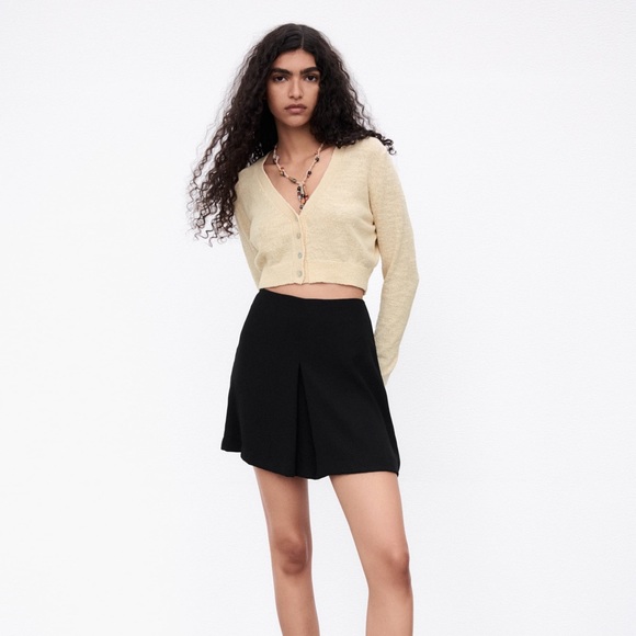 Brand new A-line Zara mini skirt. - Picture 5 of 6